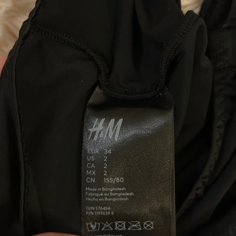 H&M Black Women's Bodysuit - Picture 5 of 6